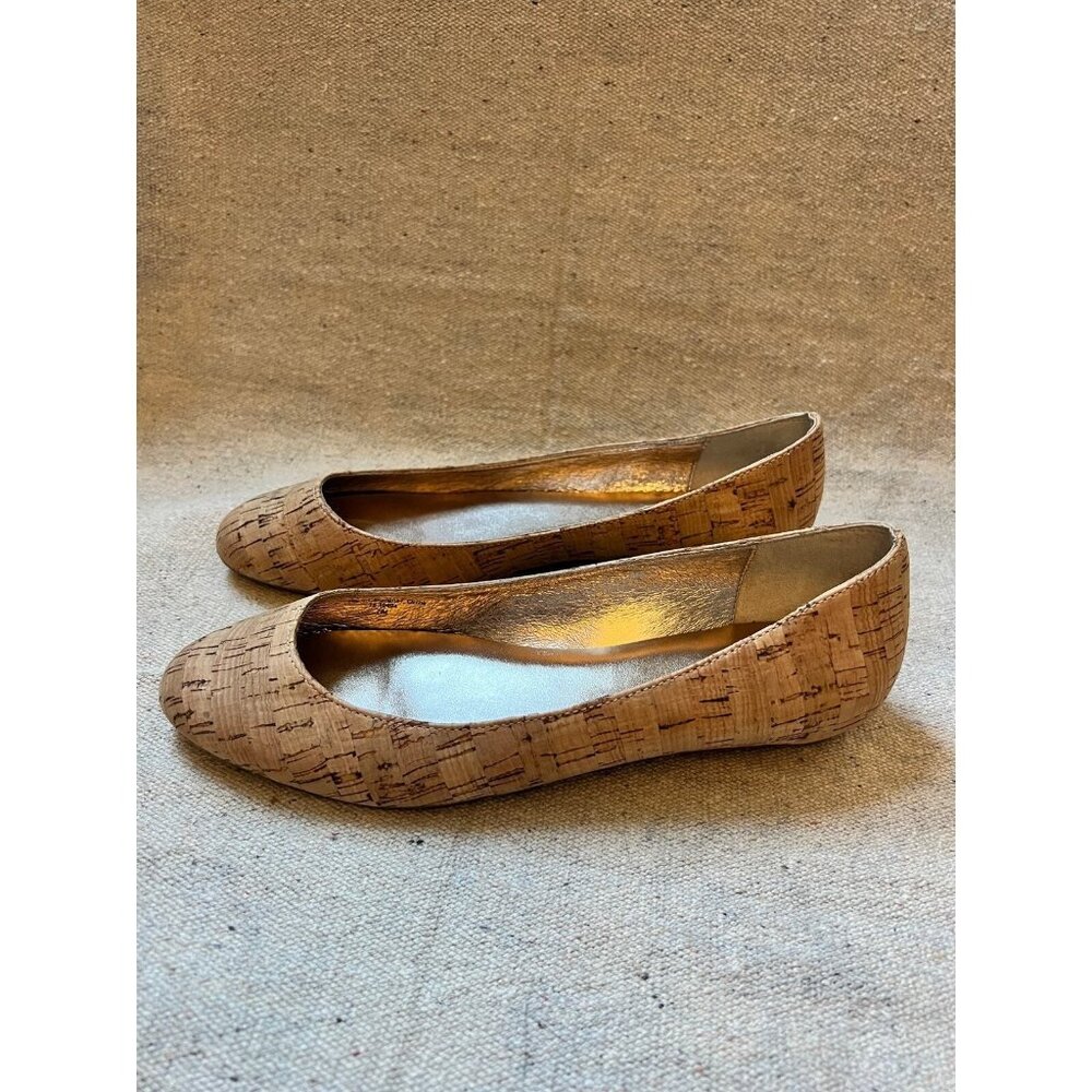 Johnston & Murphy Women's 7 Tan Cork And Gold Ballet Flats Shoes Girlycore Prep - Picture 1 of 7